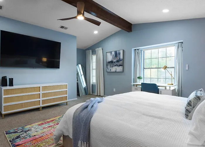 Hot Tub, Game Room, Fire Pit * Round Rock
